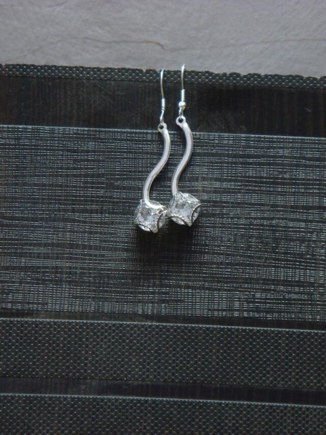 Big-crystal-silver-daily-wear-earrings