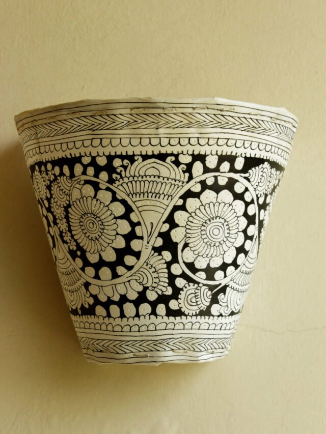 Black-handmade-leather-lamp