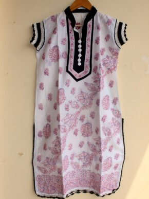 Chikankari-and-crochet-white-cotton-kurta