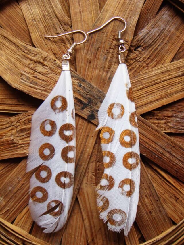 white feather earrings
