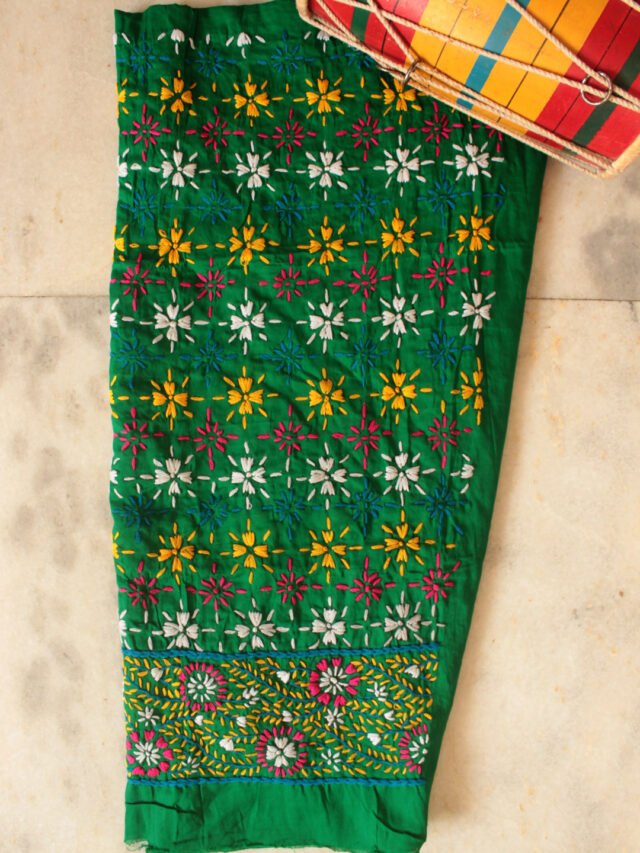 Dark-Green-Cotton-phulkari-salwar-fabric