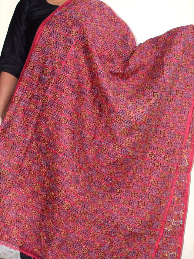 Dark-red-block-printed-kanthawork-pure-silk-dupatta