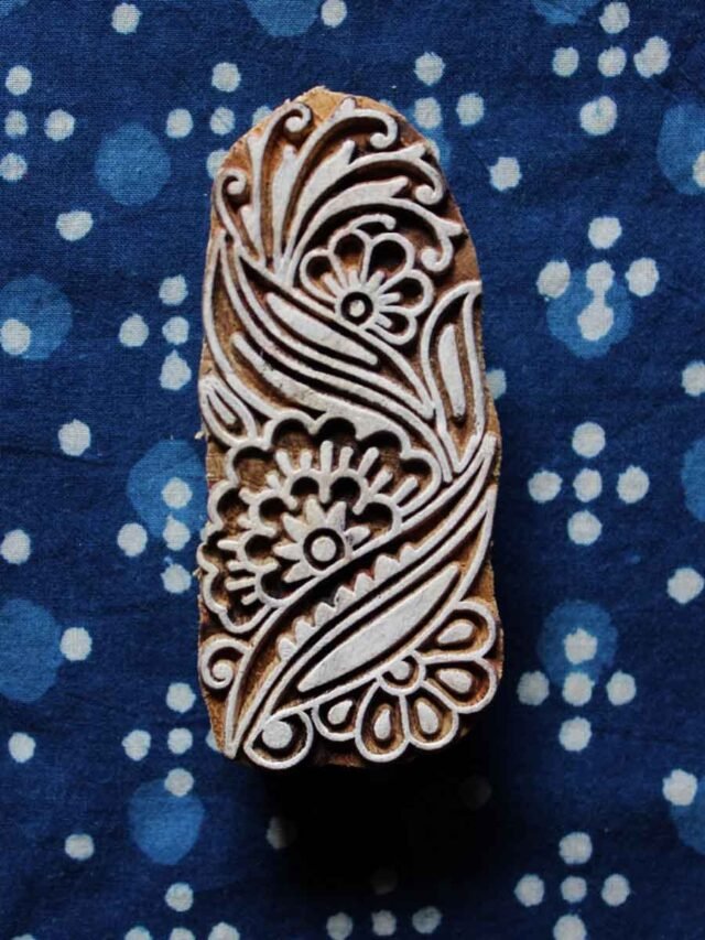 Flower-with-leaves--Printing-block