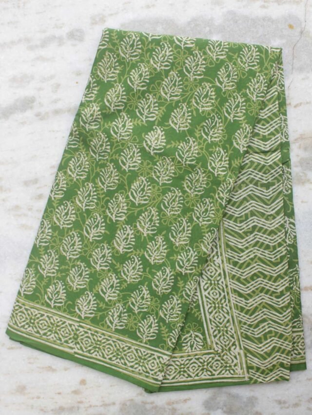 Green-and-white-sanganeri-block-printed-mul-cotton-sari-
