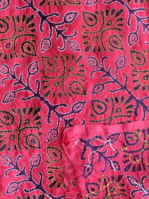 Magenta-Red-Kantha-embroidered-Silk-dupatta
