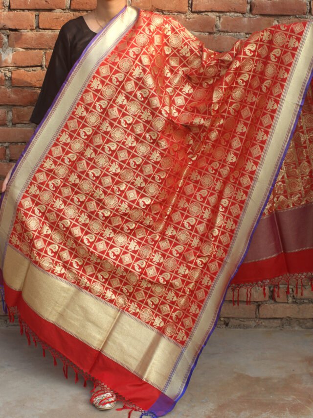Red-figurine-Art-Silk-Banarasi-Dupatta