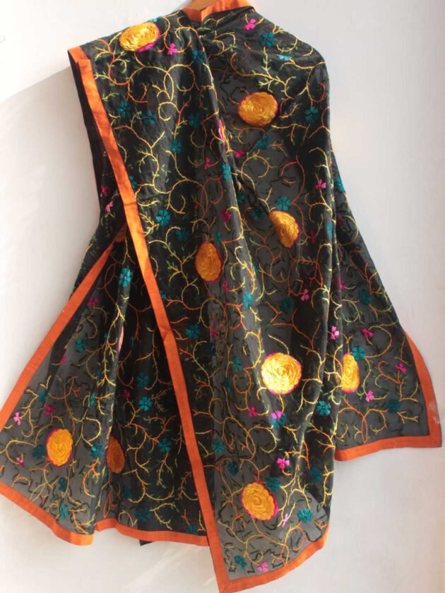 Yellow-rose-patch-black-pulkari-dupatta-Shilphaat