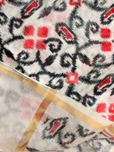 black-and-red-screen-printed-white-chanderi-dupatta