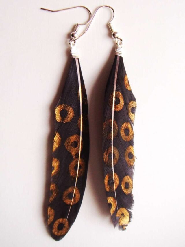 black-feather-earring