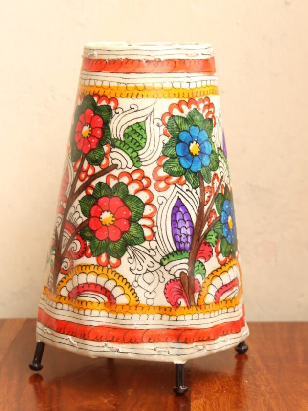 flower-painted-medium-size-living-room-lamp