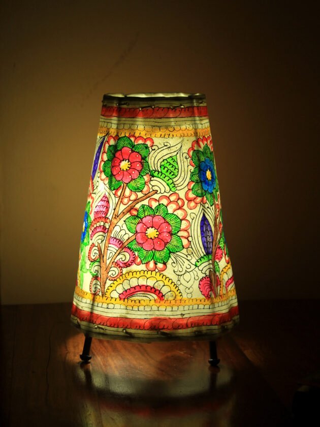 flower-painted-medium-size-tholu-bommalata-leather-lamp