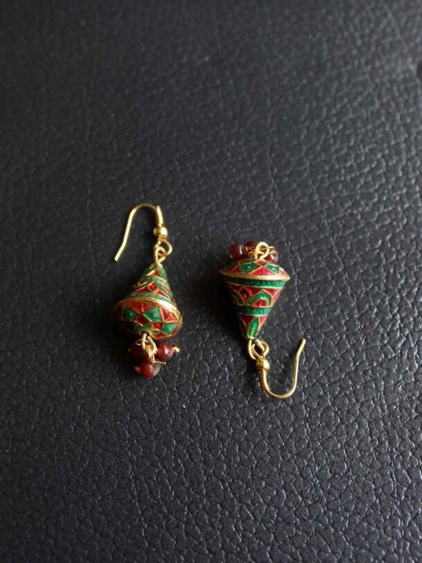 red-and-green-meenakari-jhumka-earrings