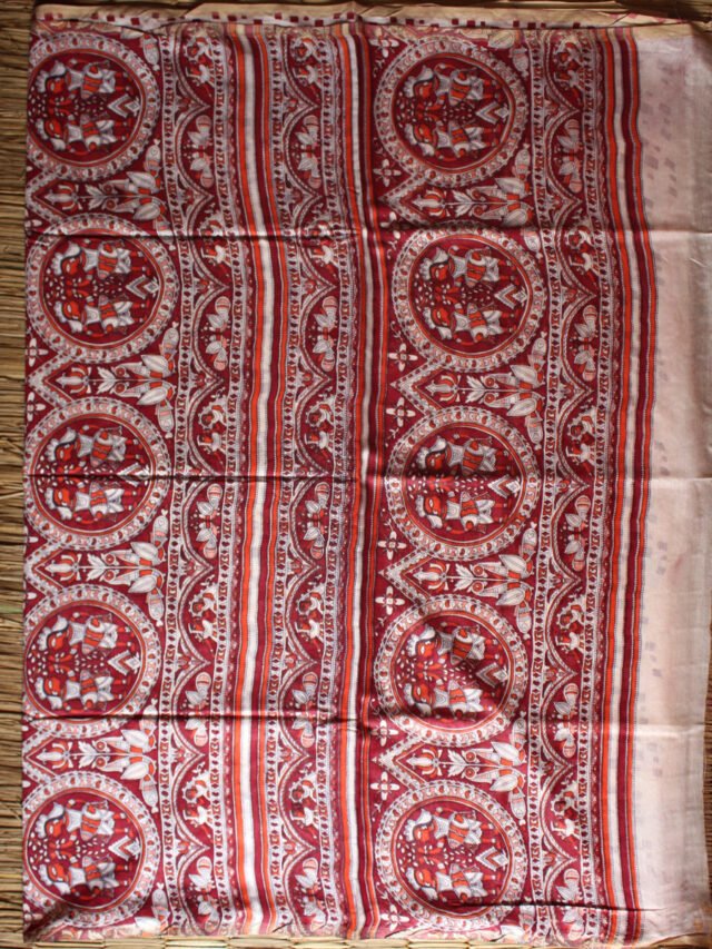 red-madhubani-on-white-bhagalpuri-saree-palla