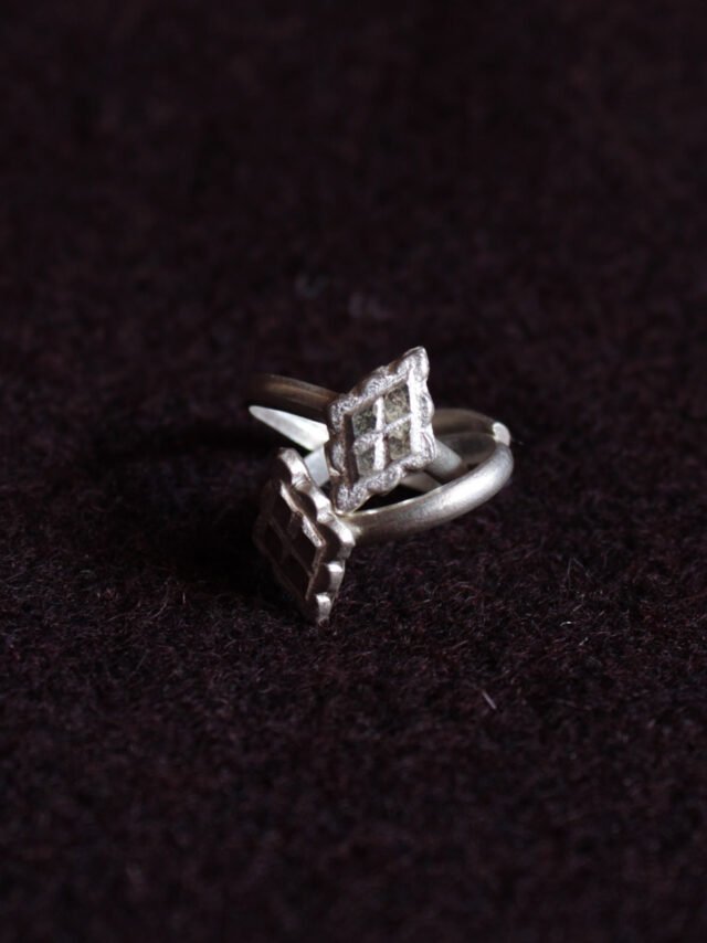 rombhoid silver toe rings