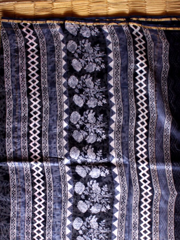 rose-palla-dabu-indigo-chanderi-saree
