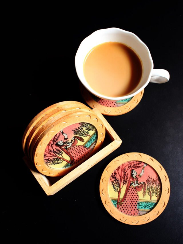 round-wooden-coaster-set