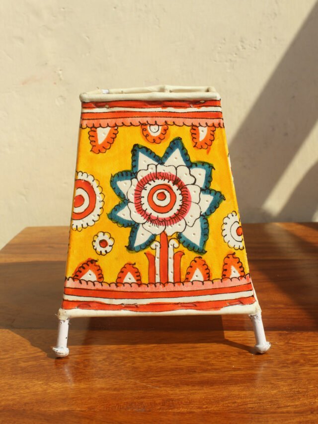 yellow-trapezoid-small-bed-side-lamp