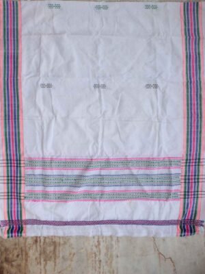 White-limbdi-handwoven-pure-wool-shawl