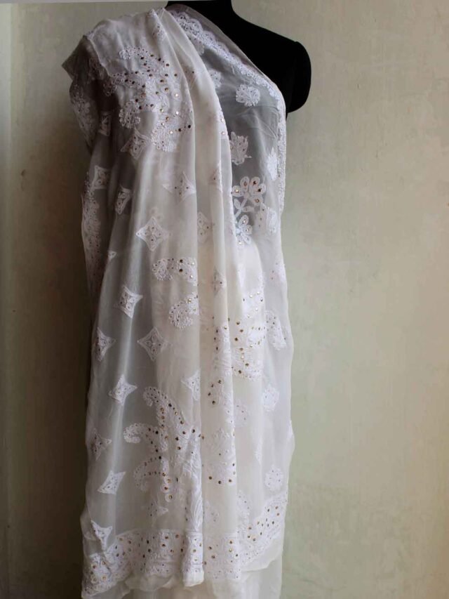 White-mukaish-chikankari-georgette-saree