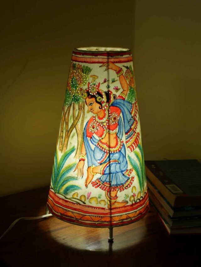 Dancer-tholu-bommlata-Tble-lamp