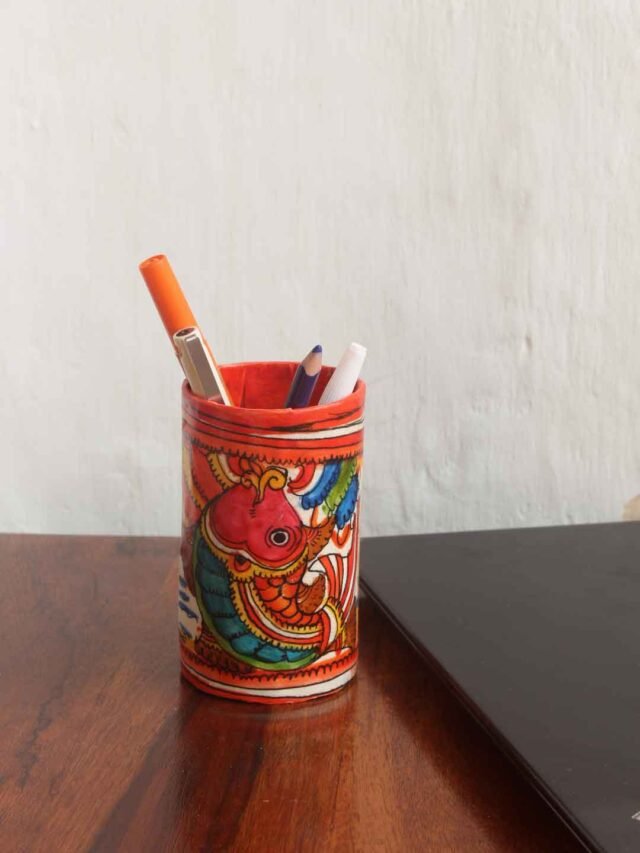 Fishes-painted-tholu-bommalata-stationary-holder
