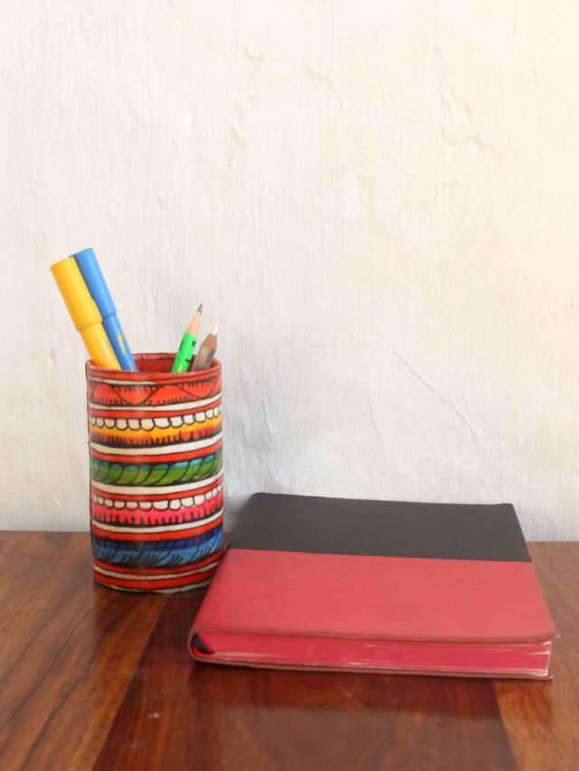 Multicolour-tholu-bommalata-pen-stand