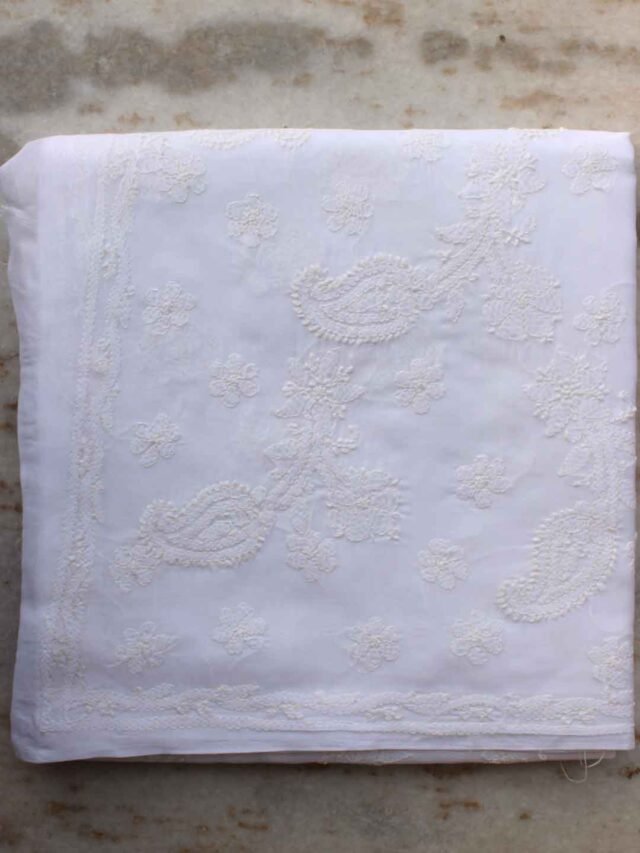 White-lucknow-chikankari-cotton-saree