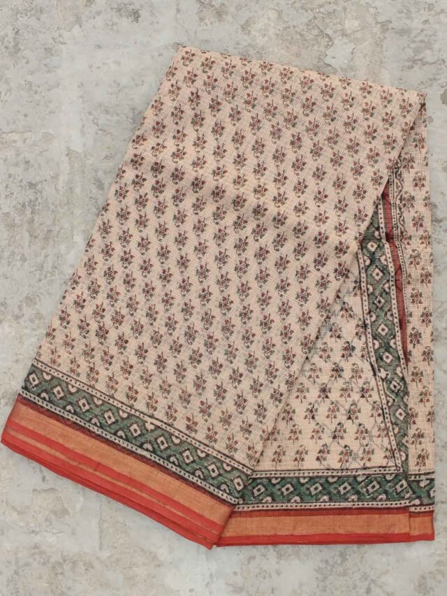 Red,-green-block-printed-fawn-kota-doria-saree
