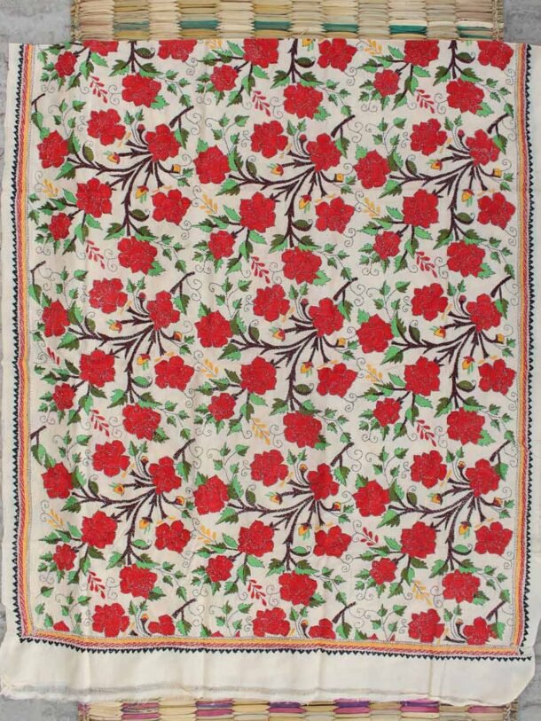 Red-roses-nakshi-kantha-stitch-tassar-silk-dupatta