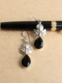 Black-stone-,-leaf-shape-pure-silver-earrings