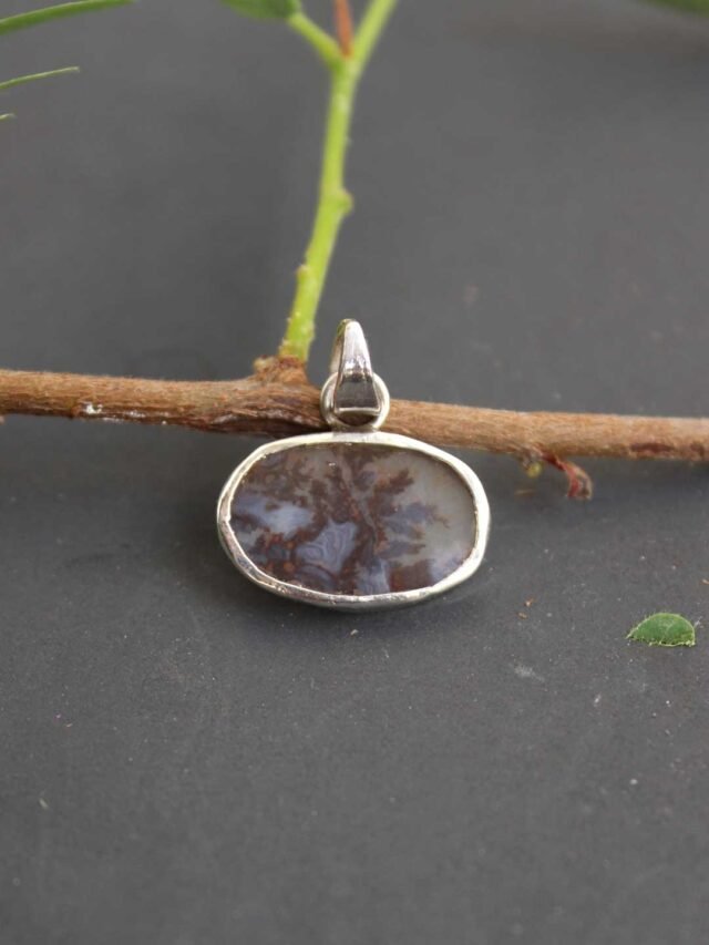 Brown-branches-dendritic-agate-silver-pendant