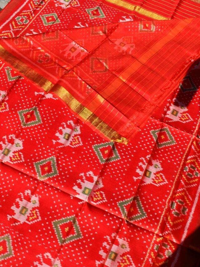 Red-Orange-Pure-silk-handwoven-patola-dupatta