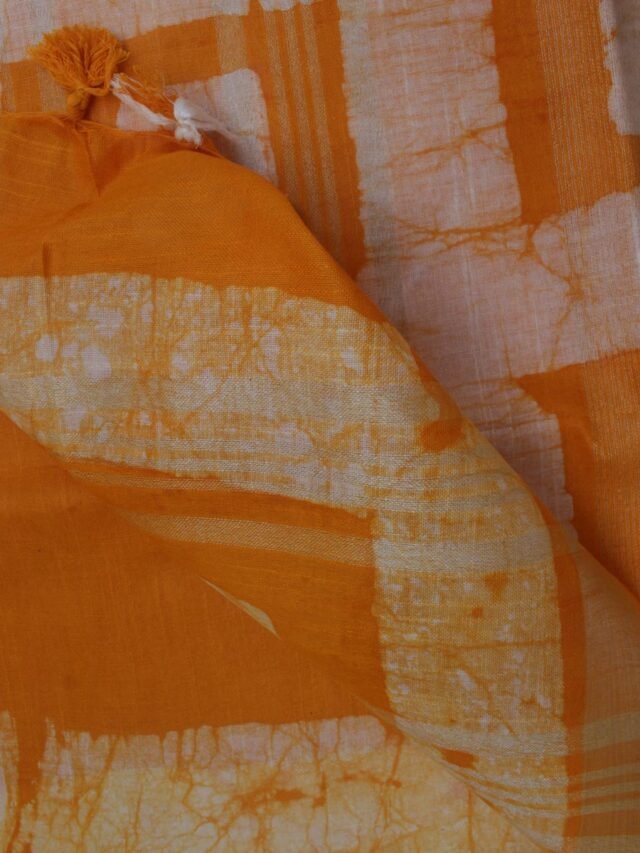 Yellow-and-White-Batik-cotton-Linen-summer-Saree