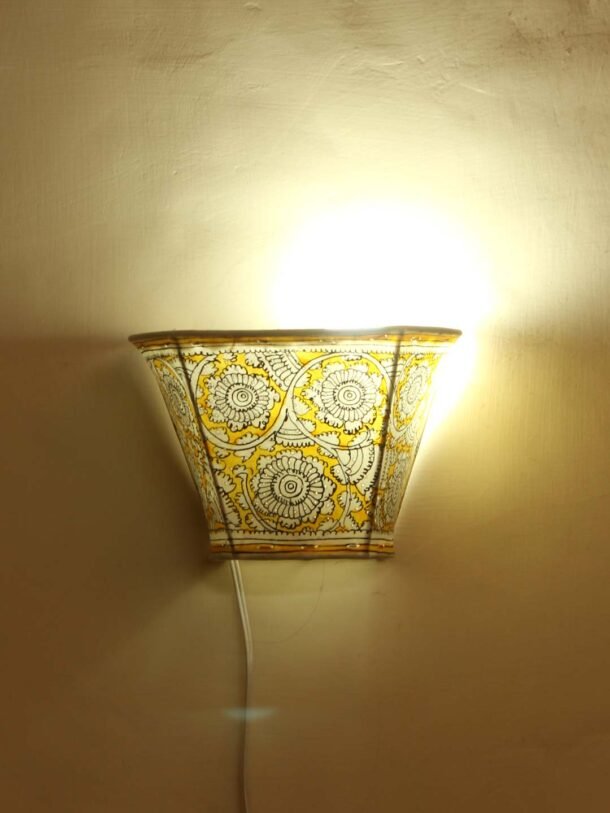 yellow-flowers,-tholu-bommlata-small-wall-lamp