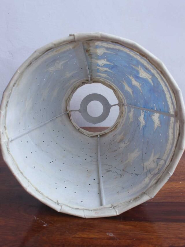 Conical-hanging-leather-lamp