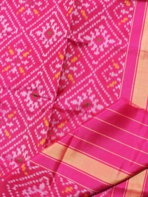 Hot-Pink--Patan-Patola-silk-wrap