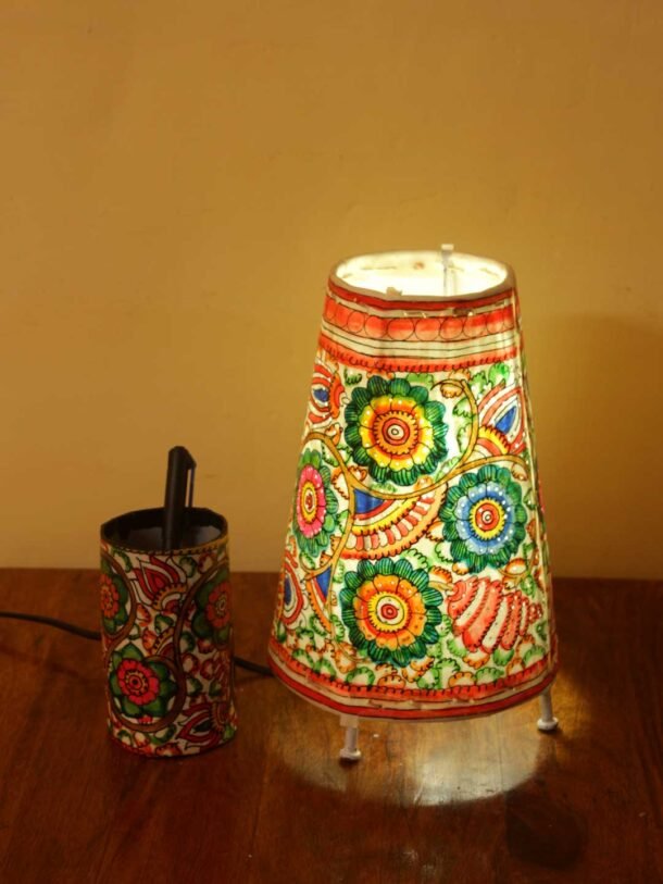 Floral-Tholu-Bommalata-lamp-pen-stand-set