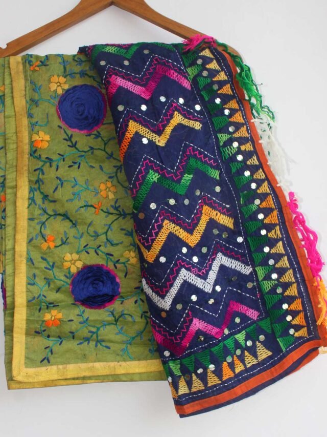 Green-rose-and-Blue-zig-zag-phulkari-dupatta