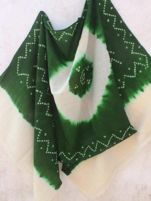 Green-and-Off-white-Bandhani-woolen-Shawl