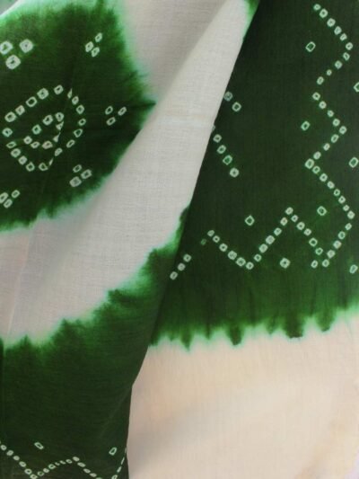 Green-and-off-white-Bandhani-pure-wool-shawl