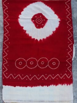 Red-and-Off-white--tie-dye-winter-shawl