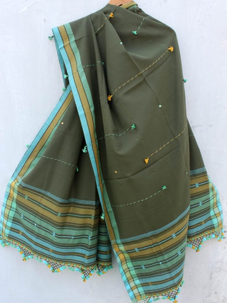 Bhujodi Weaves – Shilphaat.com