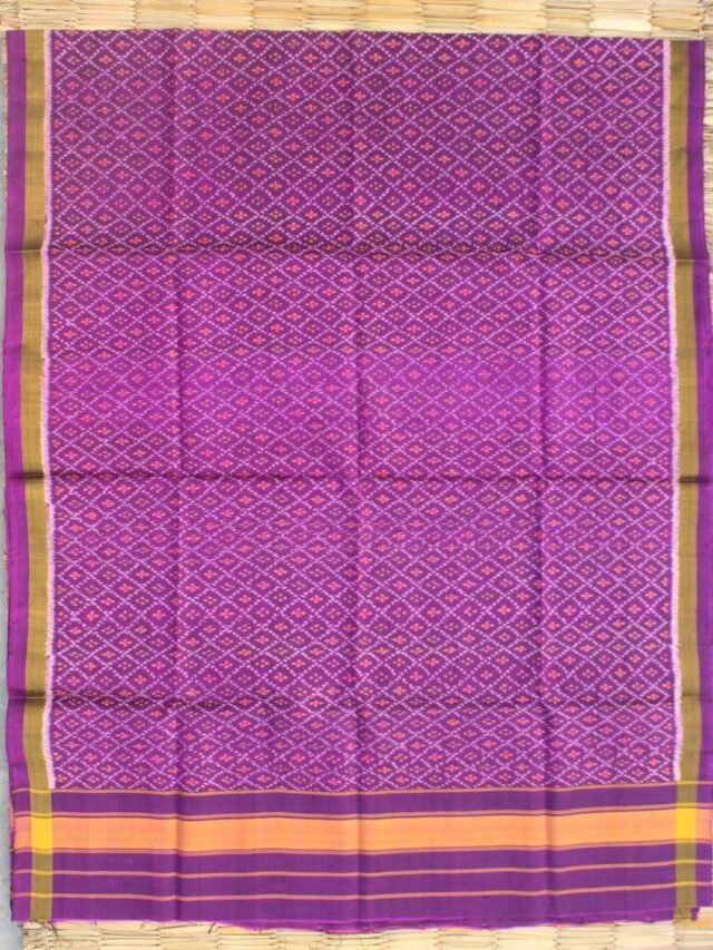 Purple and off-white-pure-silk-patan-patola-handwoven-dupatta