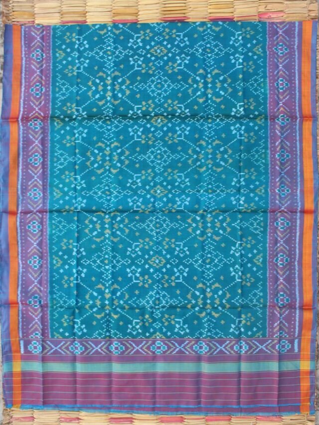 Blue-Green-and-Pink-patan-patola-handwoven-dupatta