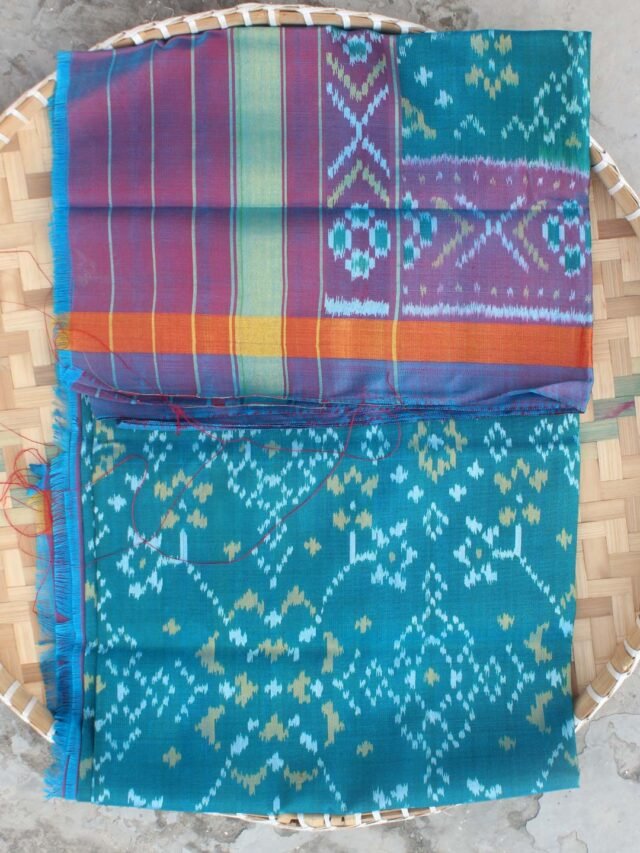 Blue-Green-and-Pink-pure-silk-patan-patola-dupatta