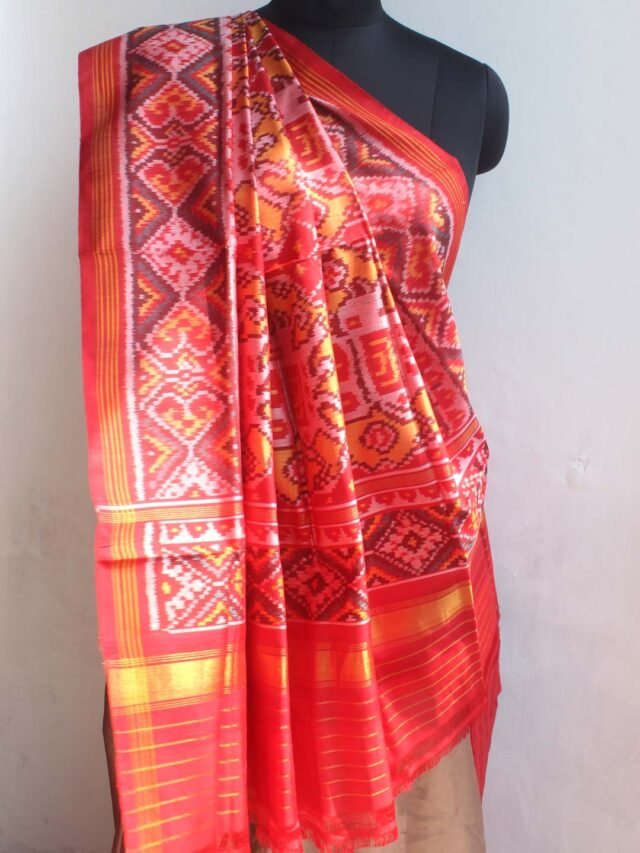 Red-and-Yellow-semi-double-ikat-Patola-silk-dupatta-Shilphaat