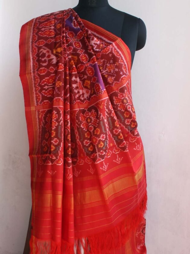 Hathi-Popat-swan-semi-double-ikat-Patola-silk-dupatta-Shilphaat