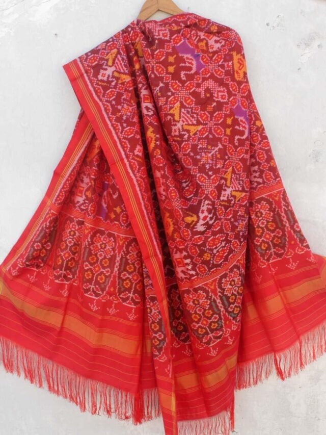 Hathi-popat-swan-semi-double-ikat-patan-Patola-pure-silk-dupatta