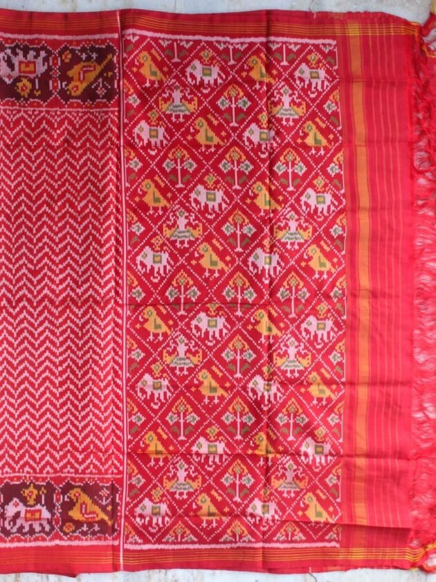 Red-semi-double-ikat-patan-Patola-silk-dupatta