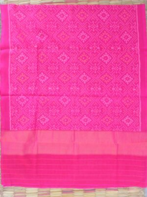 Rani-Pink-patan-patola-pure-wool-shawl